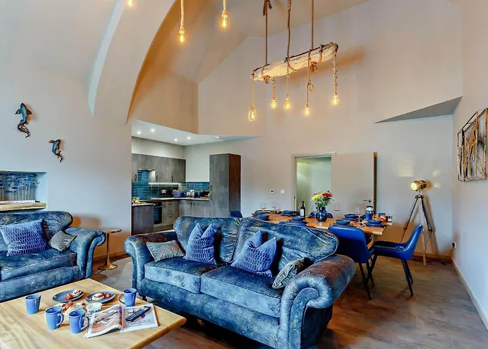 4 Bed In Newquay 90069