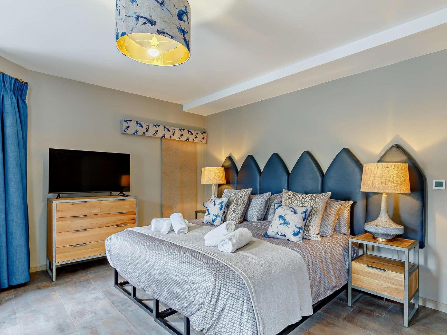 4 Bed In Newquay 90069