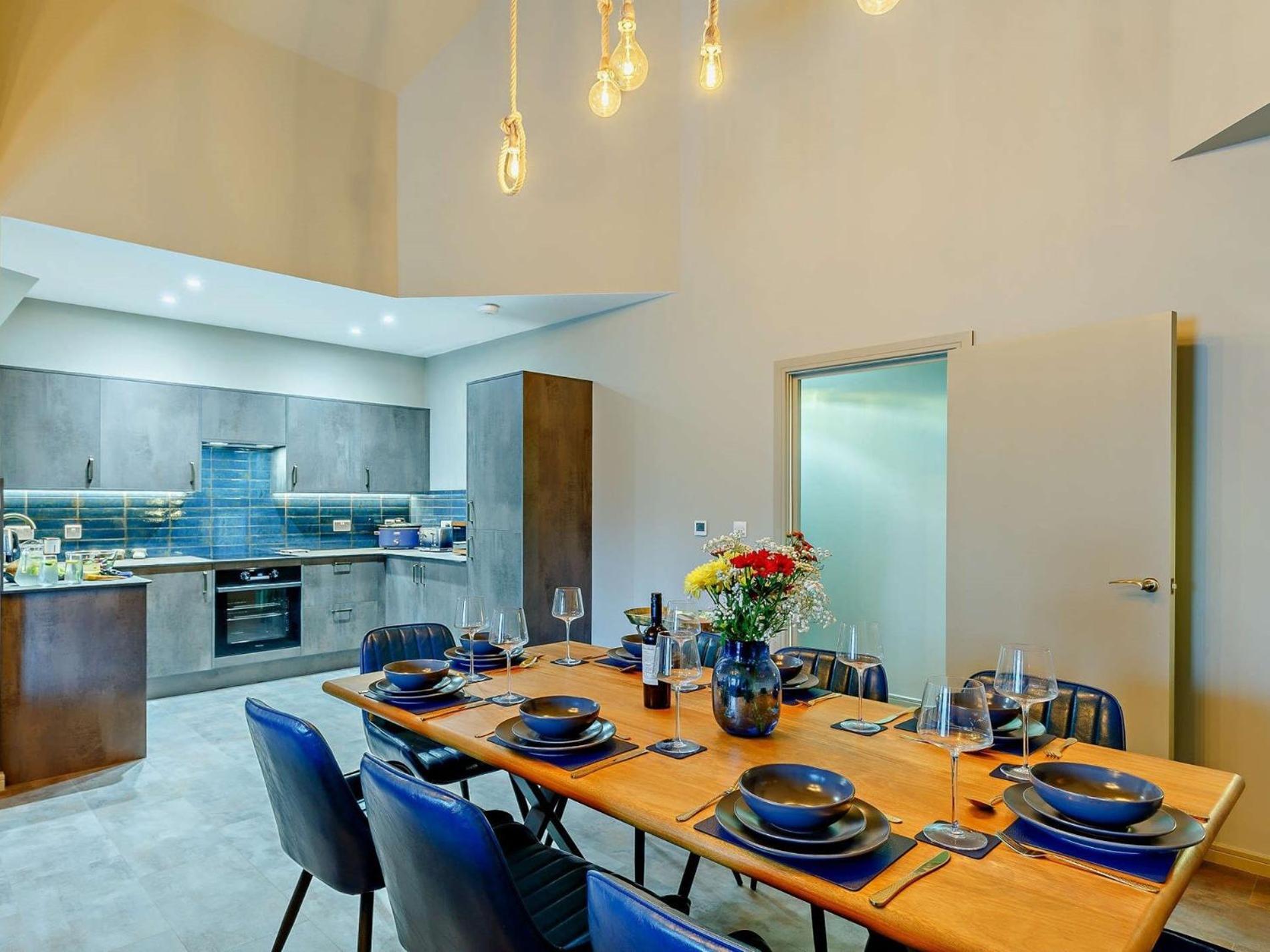 4 Bed In Newquay 90069 Holiday home